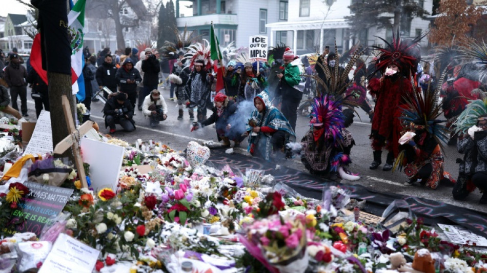 Rallies across US after woman shot and killed by immigration agent