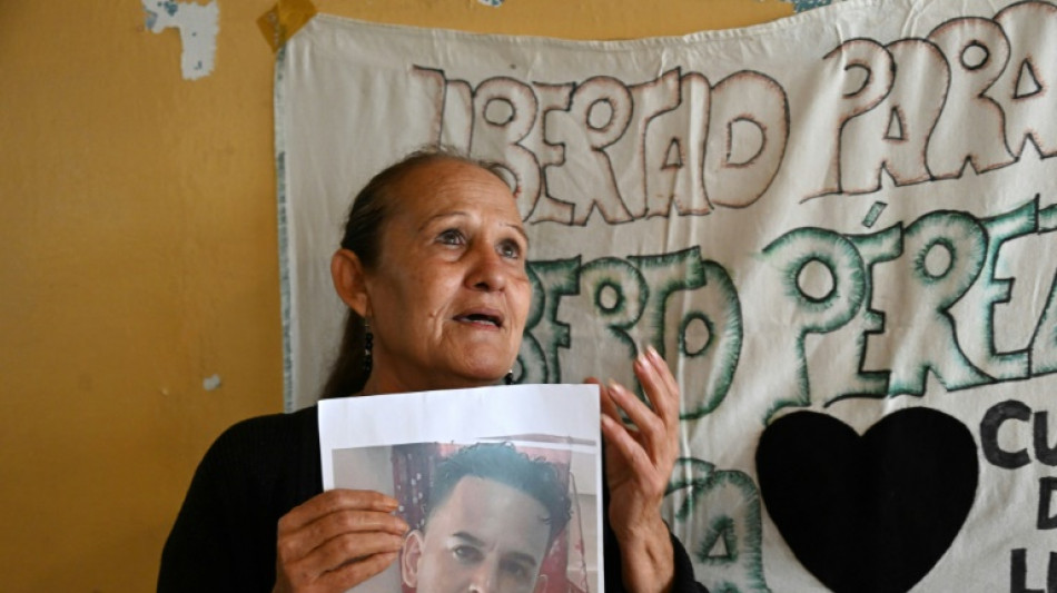 Cuba: les familles de prisonniers dans l'incertitude apr&egrave;s l'interruption des remises en libert&eacute;