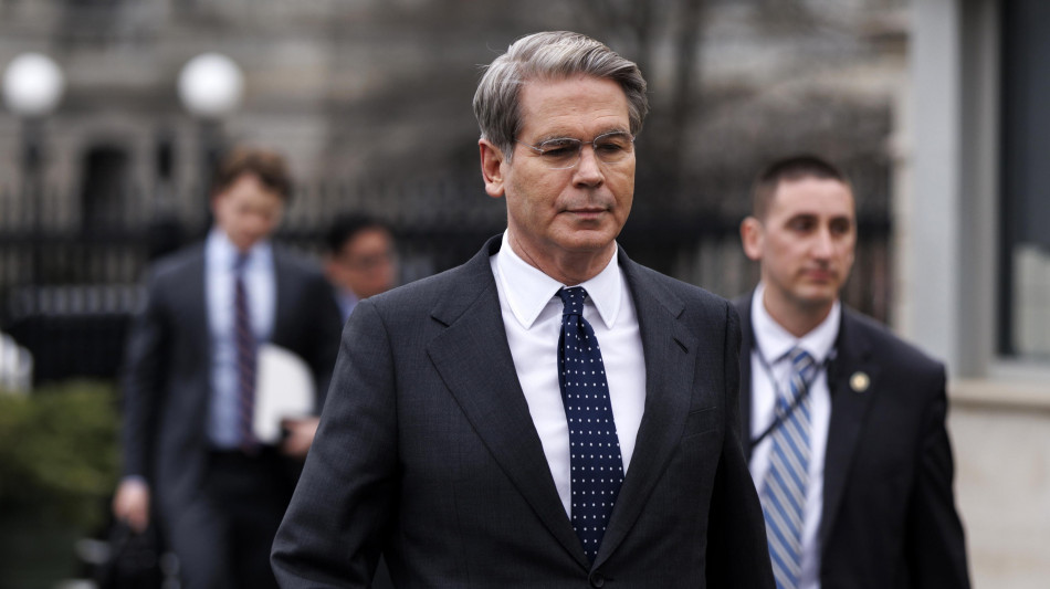  Bessent, nessuna proroga sulle esenzioni dalle sanzioni sul petrolio russo 