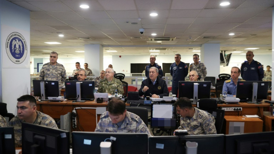 La Turquie frappe les r&eacute;gions kurdes de Syrie et d'Irak 