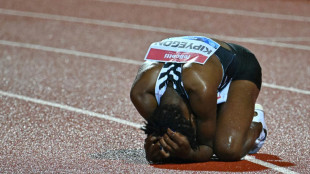 Kipyegon breaks 1500m world record, Kerley cruises in Florence