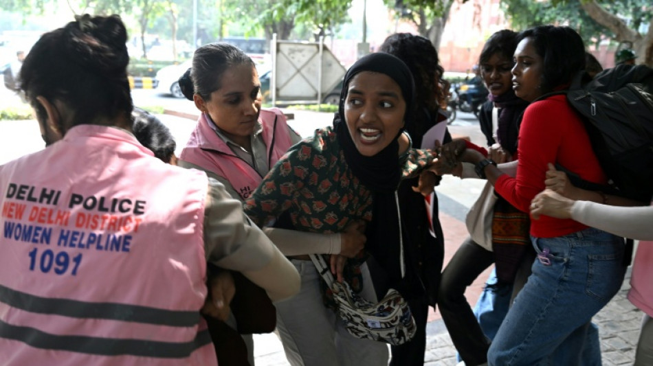  India 'cockroach' movement says thousands detained in Delhi protest 