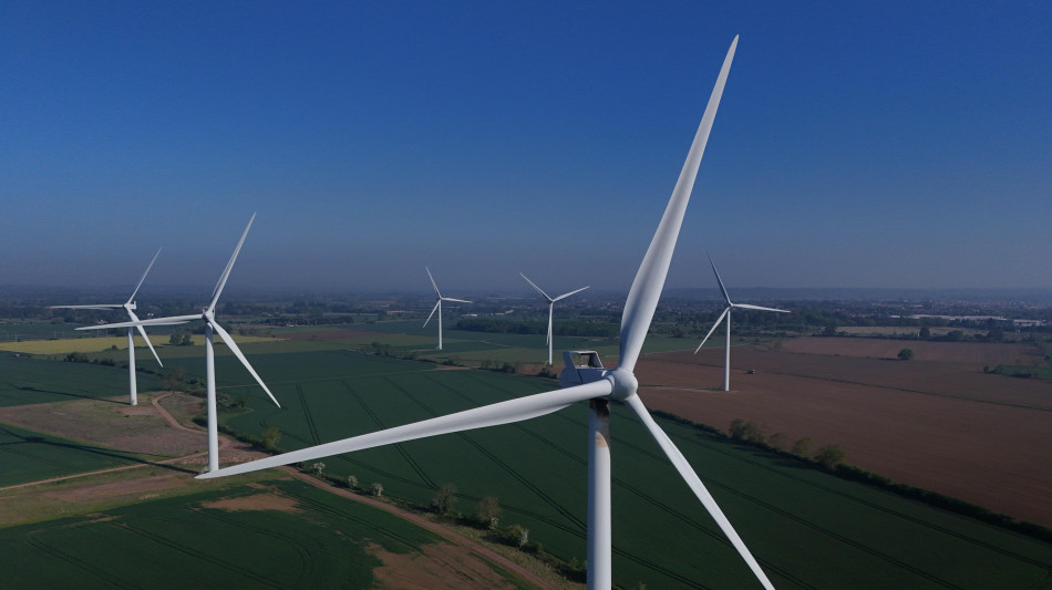  Svimez-A2A, da crescita rinnovabili 73mila posti al Sud nel 2030 