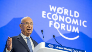 El Foro Económico Mundial abre una investigación contra su fundador