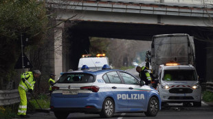 Accoltella il vicino durante una lite, fermato 18enne a Roma