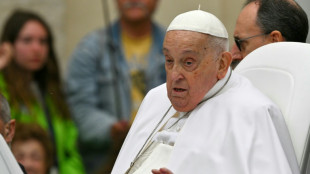 Morte do papa provoca onda de desinformação