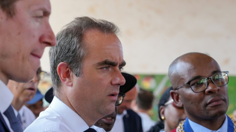 Reconstruction de Mayotte: Lecornu veut un "choc" des mises en chantier