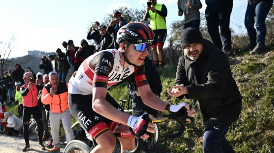 Fl&egrave;che wallonne: Pogacar d&eacute;fie Alaphilippe dans le Mur