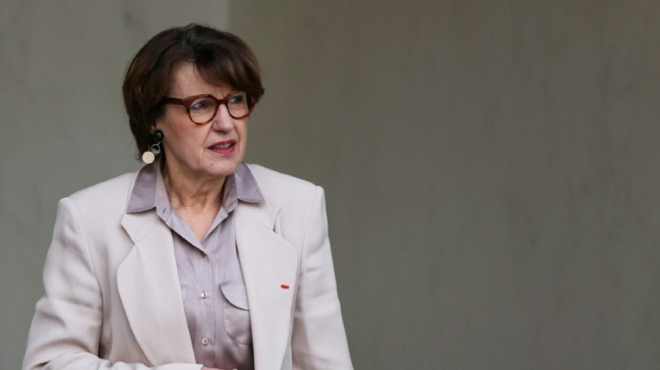  "La discussion est ouverte" sur la strat&eacute;gie sanitaire contre la dermatose, annonce Genevard 