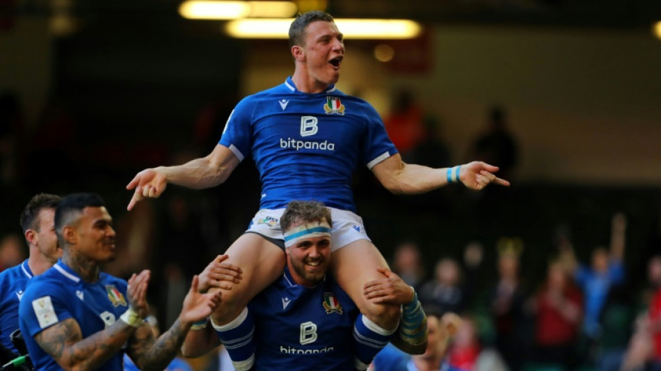 Six nations: l'Italie au 7e ciel apr&egrave;s avoir foudroy&eacute; le tenant gallois
