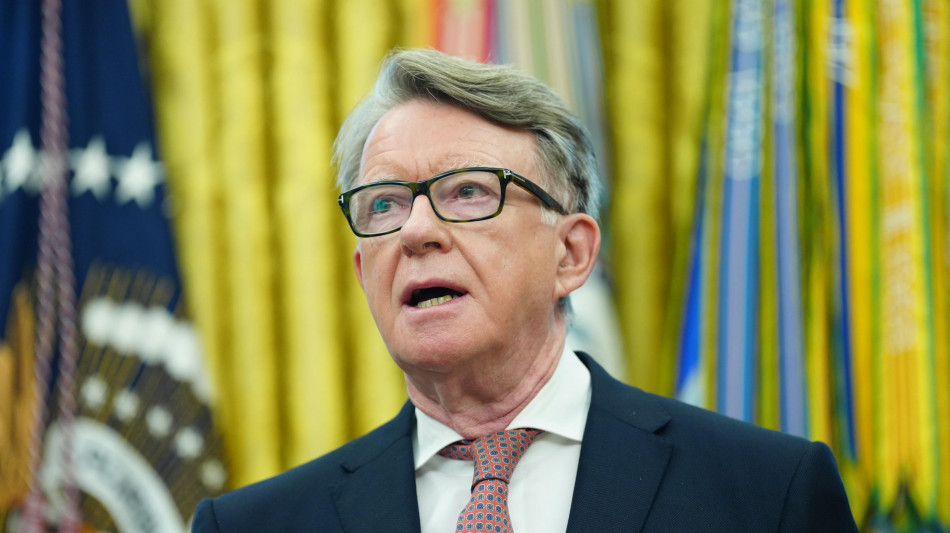  Mandelson si dimette da lord per lo scandalo Epstein 